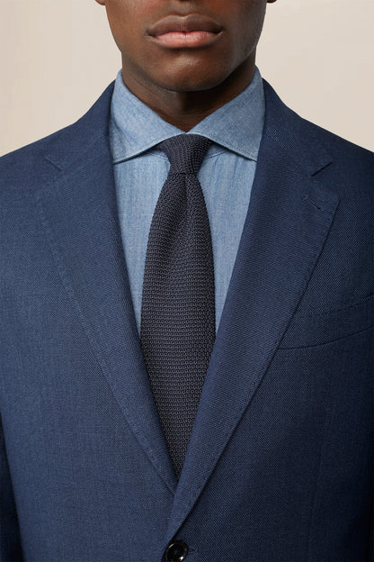 Single-breasted jacket with peak lapel, semi-lined