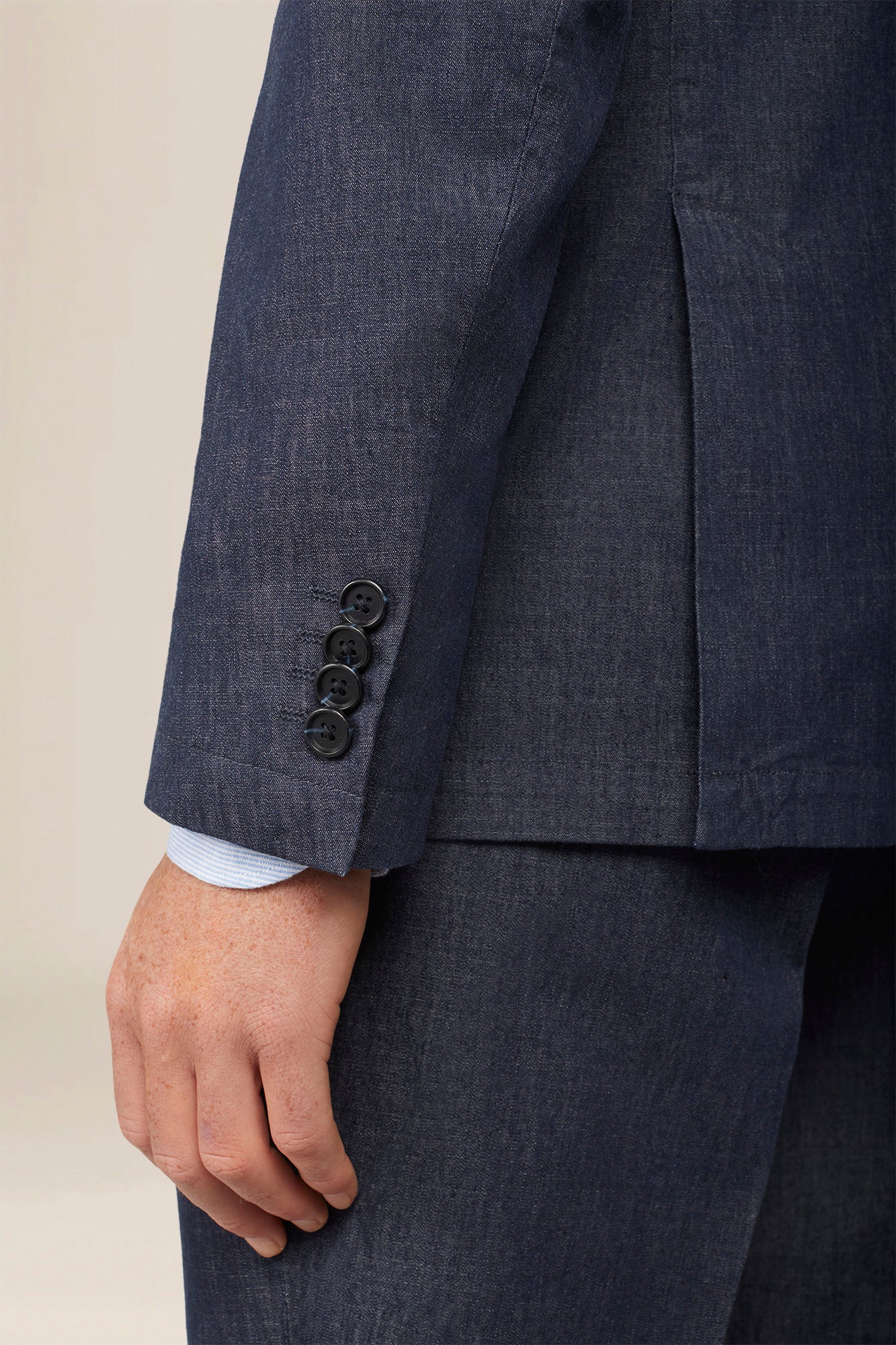 Men's unlined double-breasted jacket in linen and cotton chambray blend