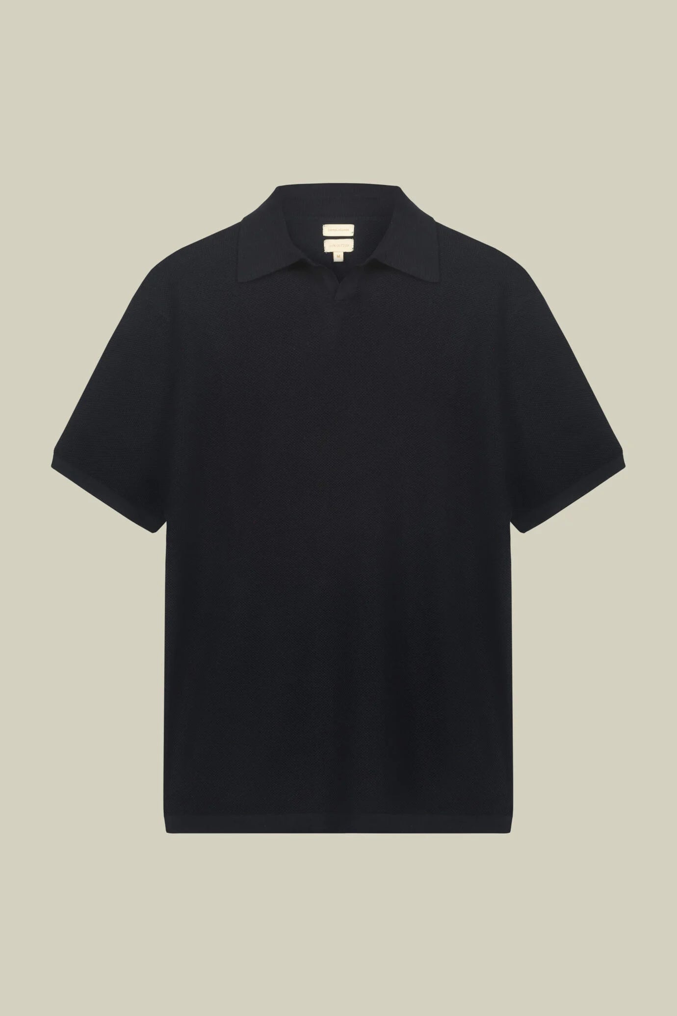 Men's polo shirt in 100% cotton honeycomb knit with Derby collar