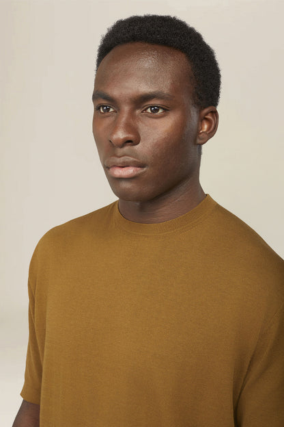 Men's knitted T-shirt in 100% cotton crepe