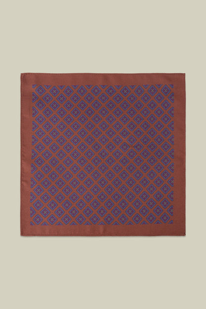 Men's pocket square with geometric pattern