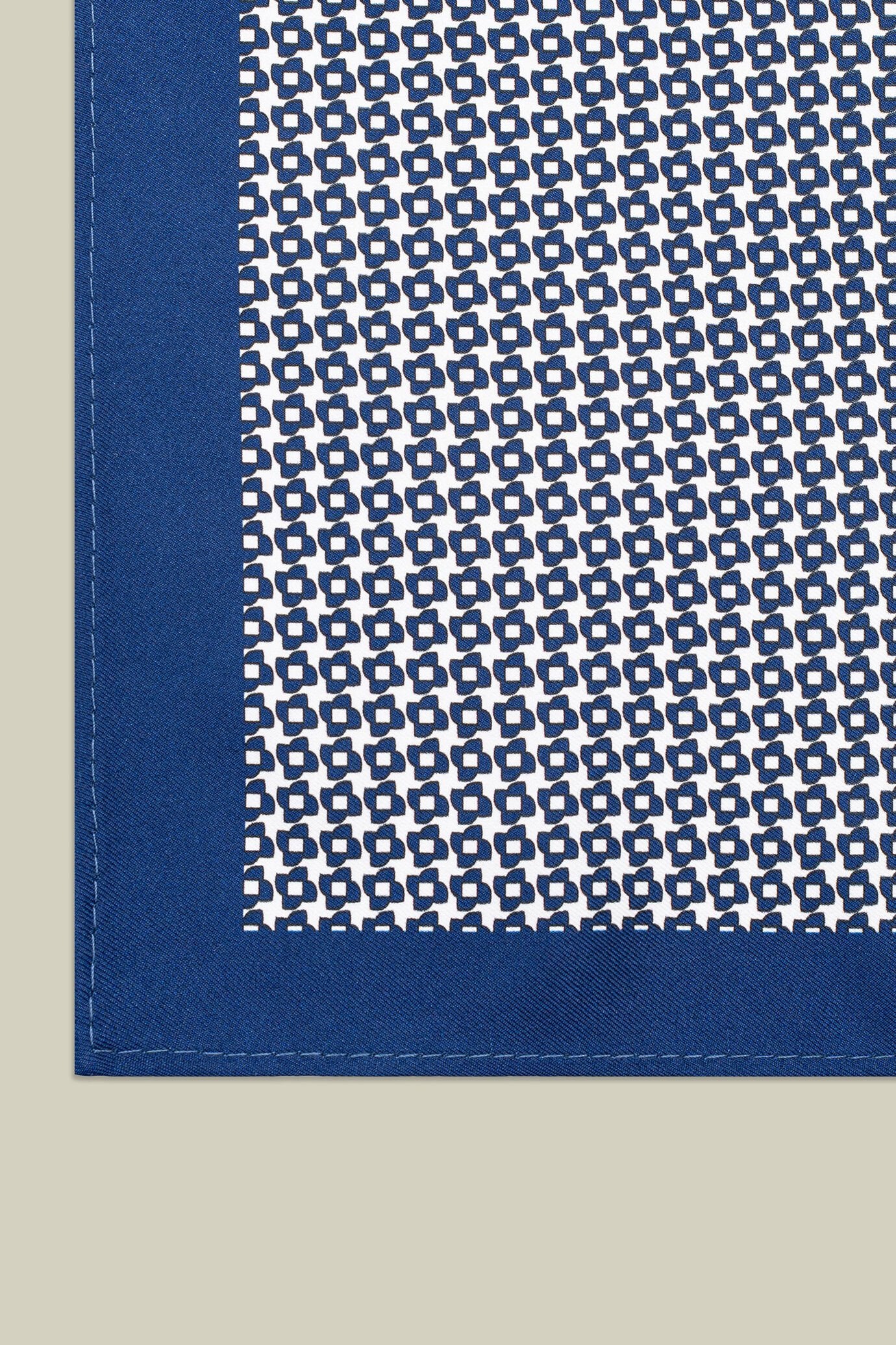 Men's pocket square with micro pattern