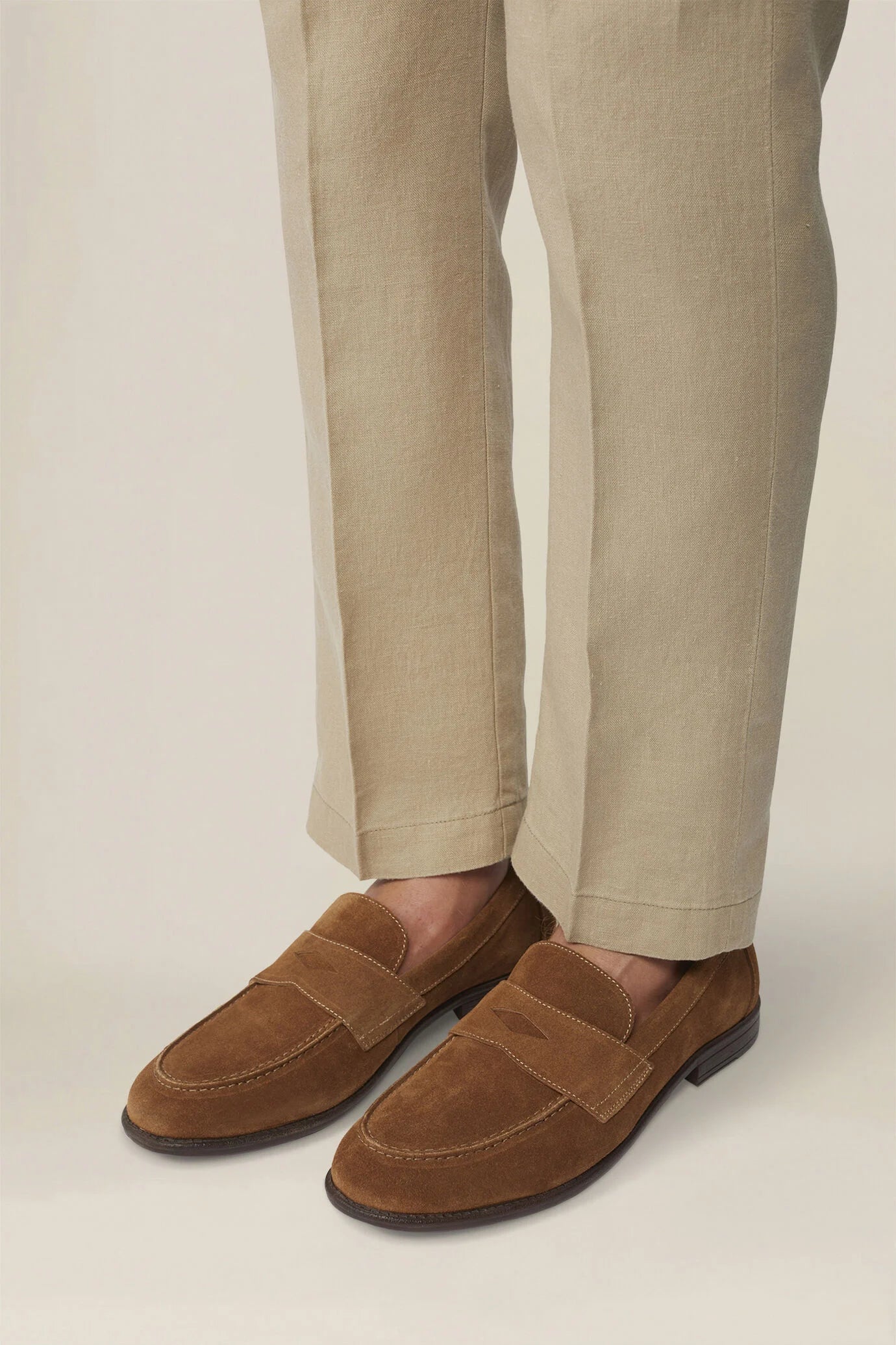 Classic men's loafers in 100% leather