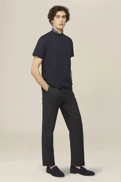 Men's T-shirt in 100% cotton jersey with slightly high neck