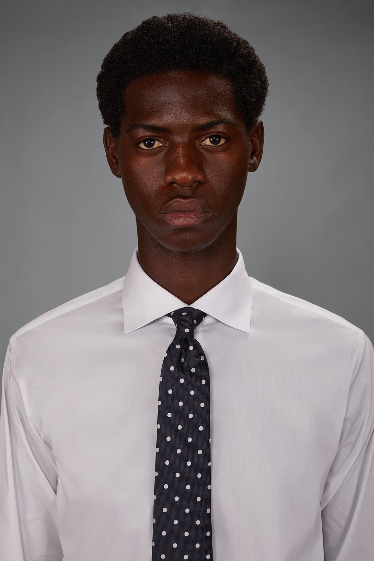 Men’s tie with geometric polka dots