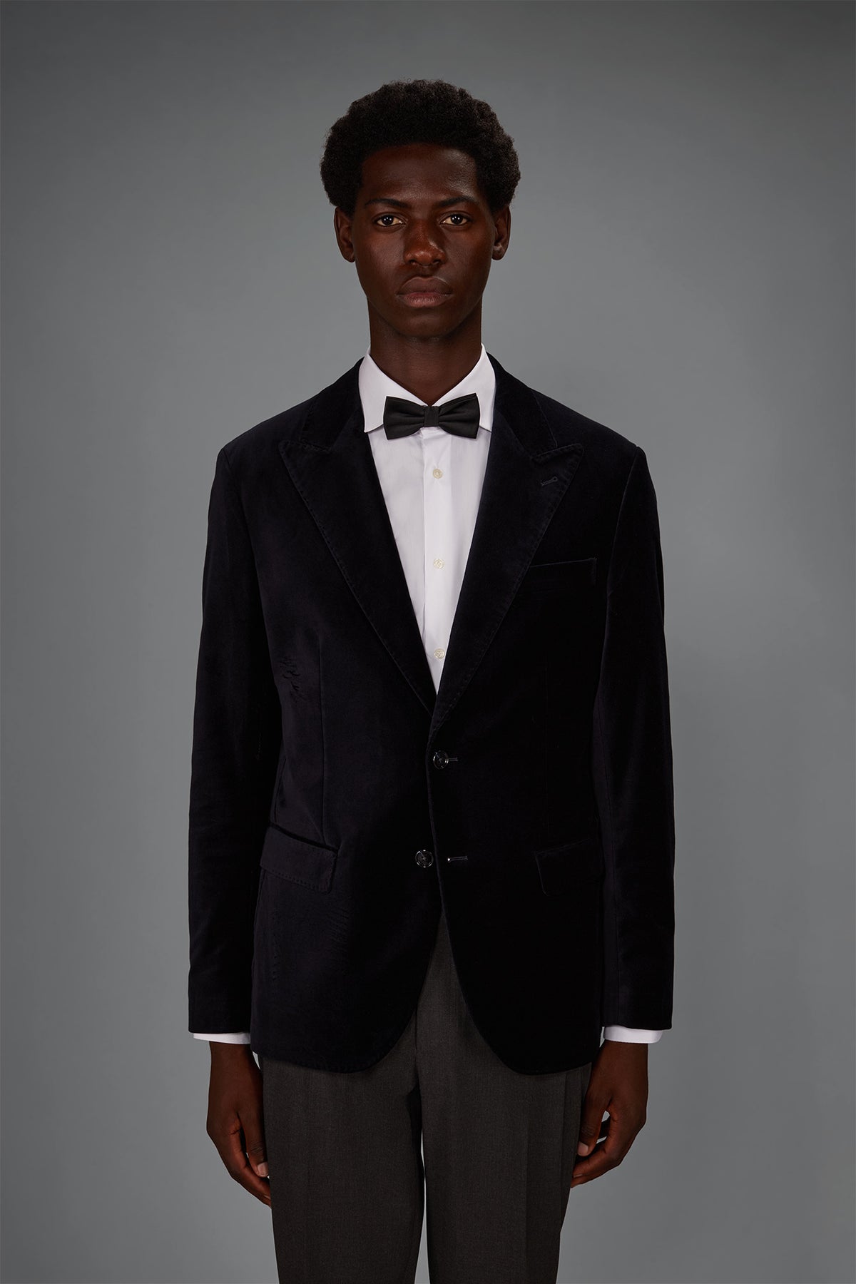 Men's regular fit single-breasted jacket in cotton velvet with peak lapels