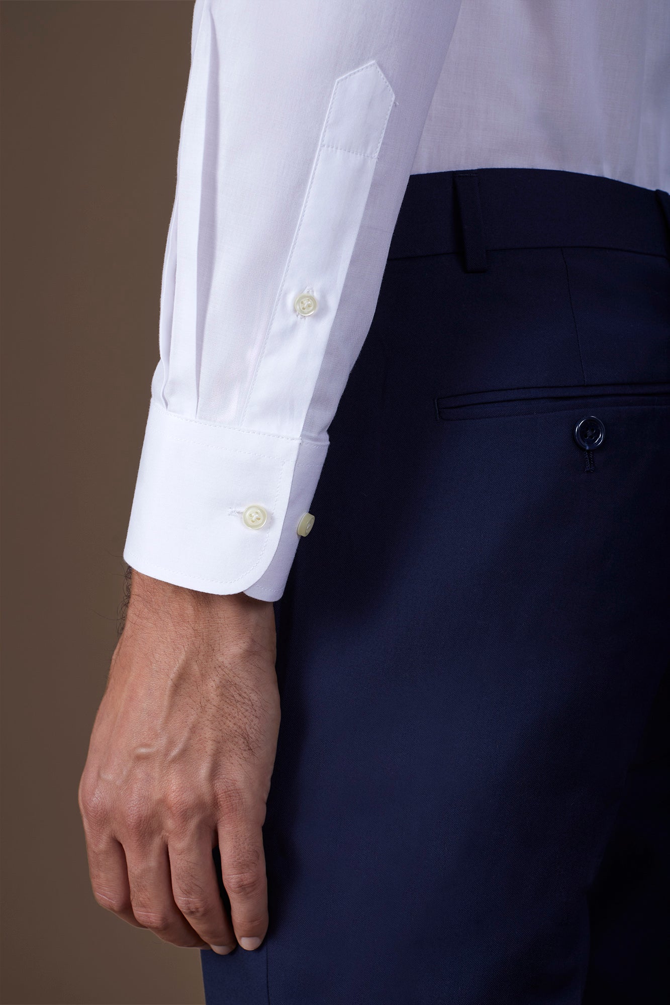 Men's 100% Cotton French collar classic shirt twill construction